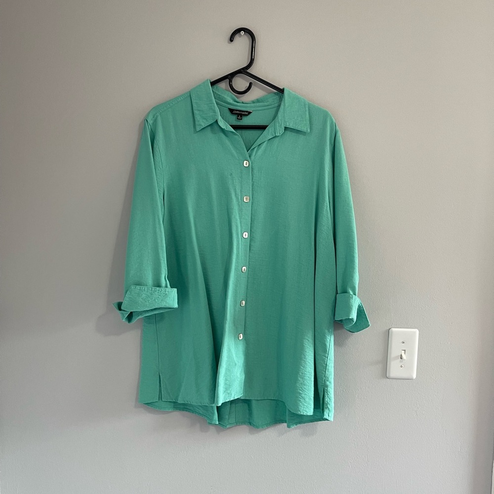 Women’s John mark green button down top size large